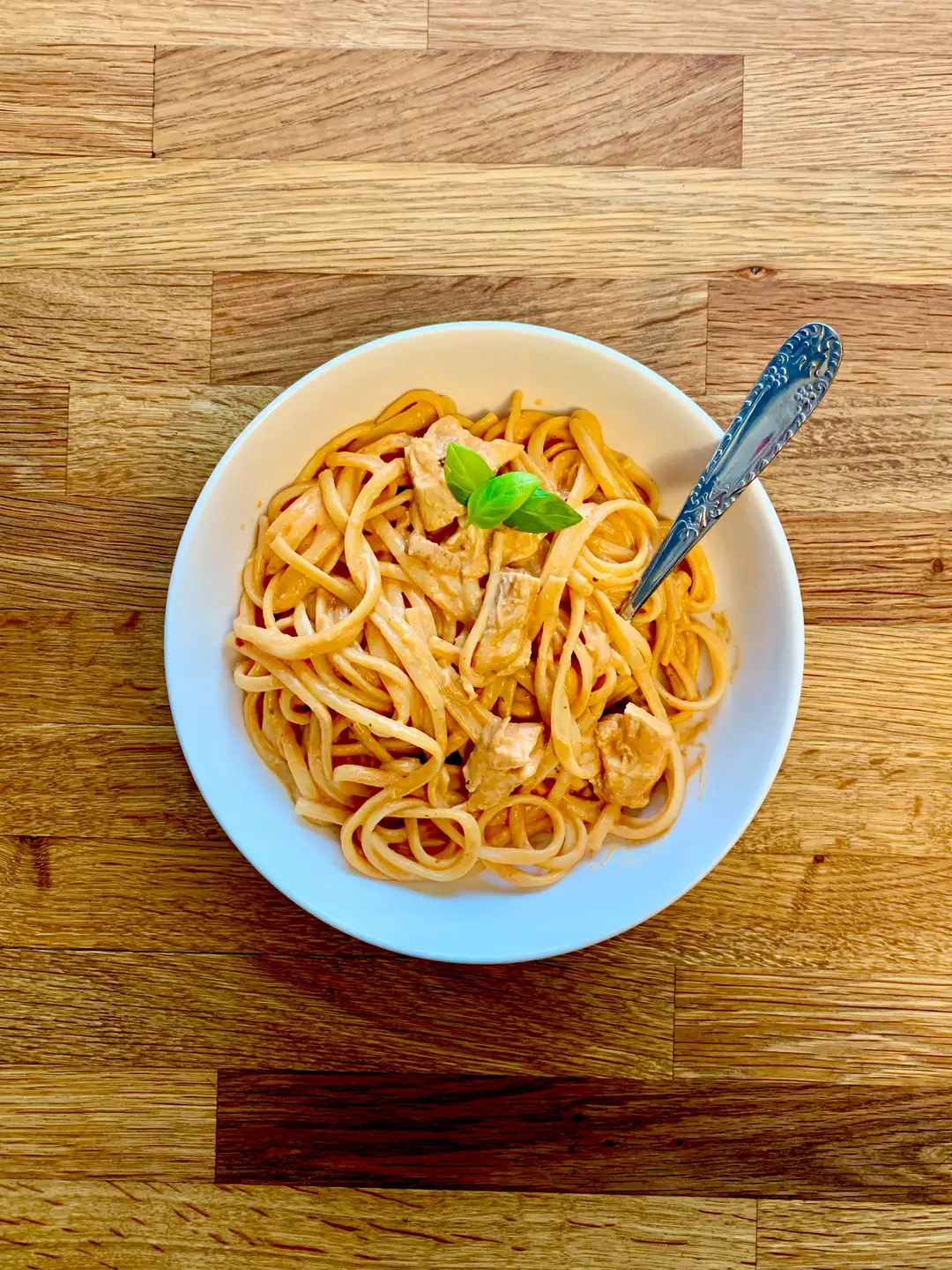 Image of pasta in a bowl